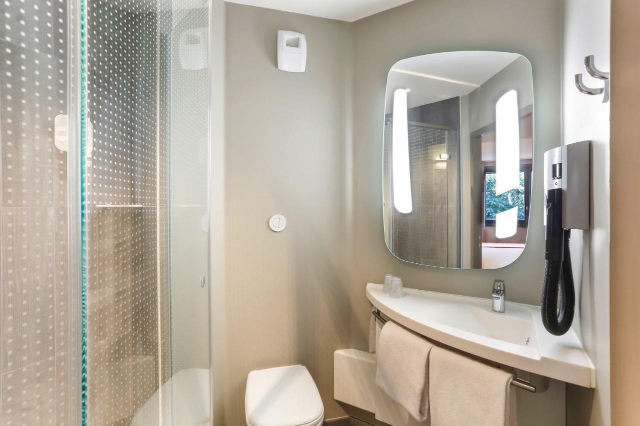 Ibis Gonesse Le Bourget Hotel Exterior foto